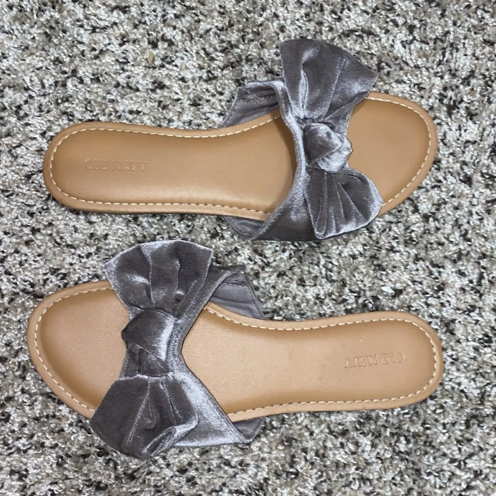 🛍️Adorable purple bow sandals!